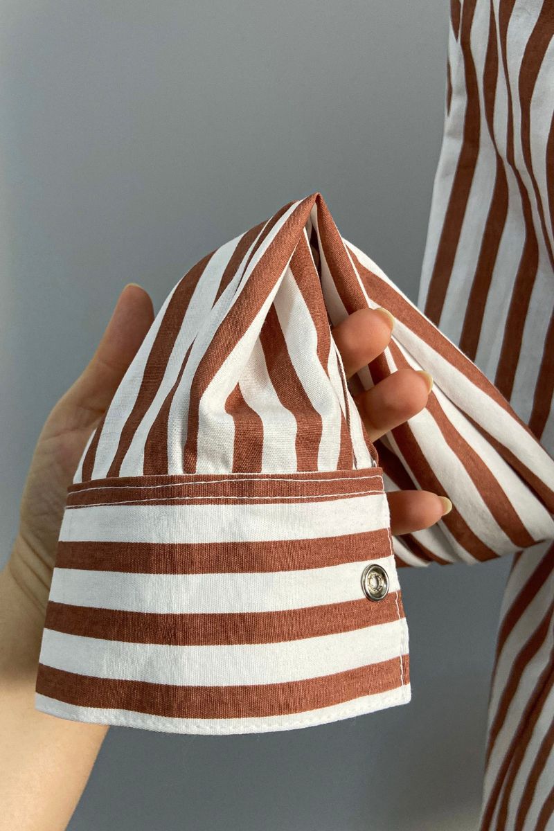 Camisa Máxi Conforto Listras Branco e Marrom