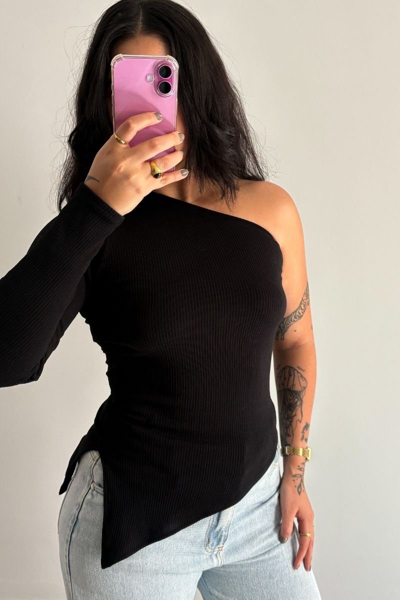 Blusa Alongada Nula Manga Preta