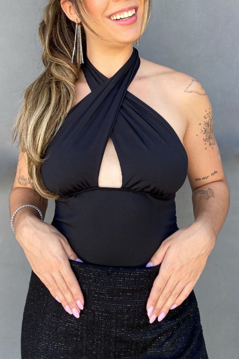 Blusa Frente Única Preta