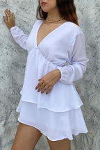 Vestido Vênus Decote V e Camadas Branco + Short