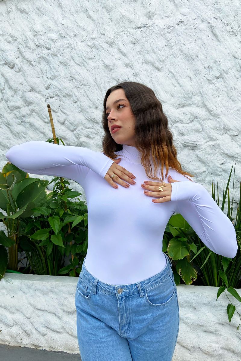 Body Essencial Manga Longa Gola Alta Branco