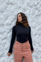 Body Essencial Manga Longa Gola Alta Preto