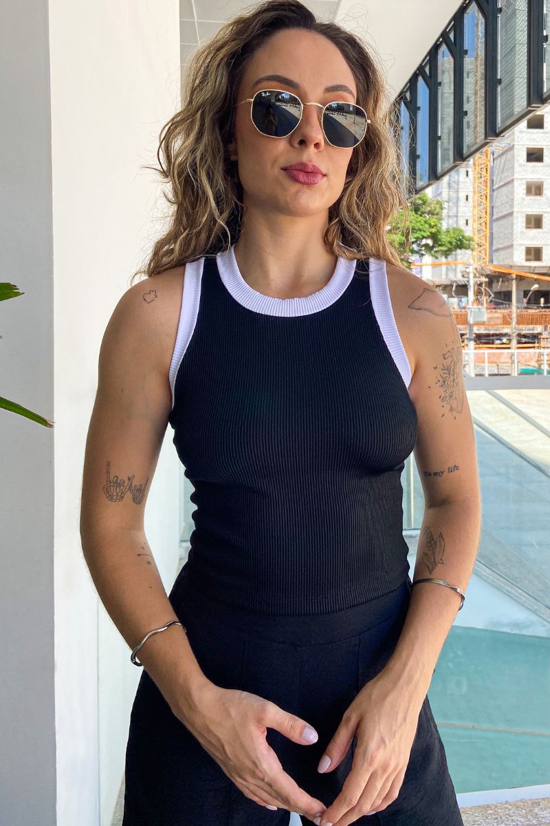 Blusa Duo Preta e Branca